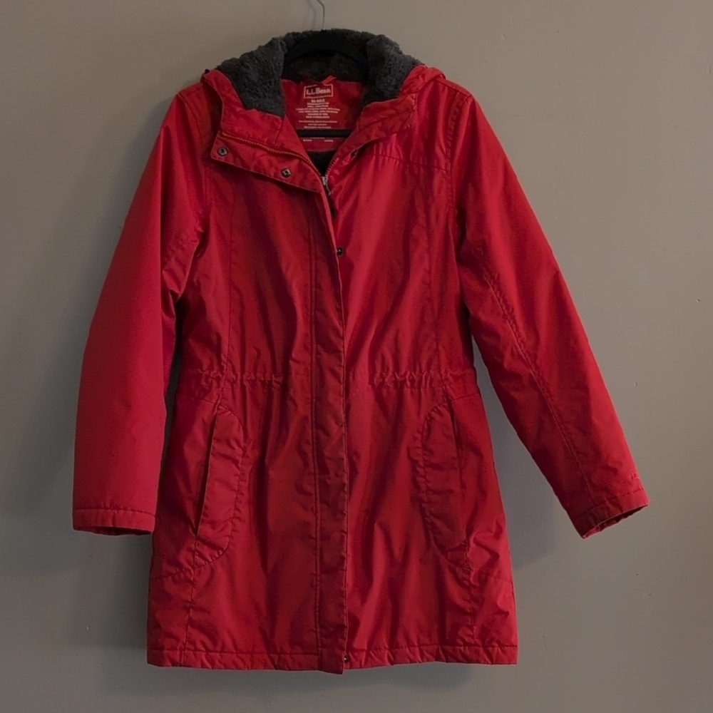 L.L. Bean Women's Medium Winter Warmer Coat Jacket Nylon Hip Length Full Zip Red